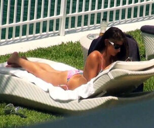 Sunbathing Latina Stunner